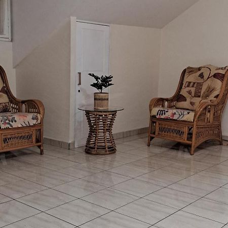 Logement Spacieux Deux Pieces A Baie Mahault 외부 사진