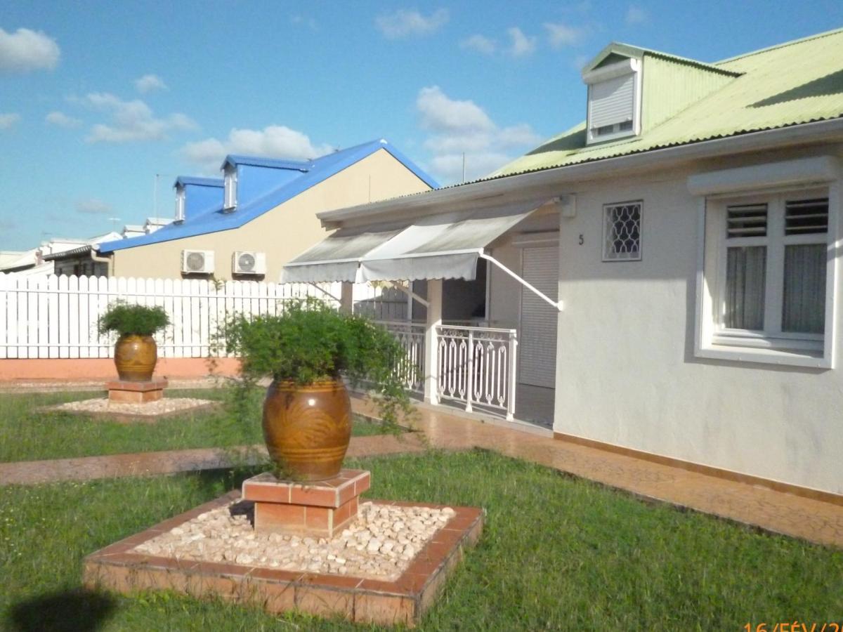 Logement Spacieux Deux Pieces A Baie Mahault 외부 사진