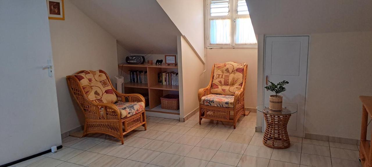 Logement Spacieux Deux Pieces A Baie Mahault 외부 사진