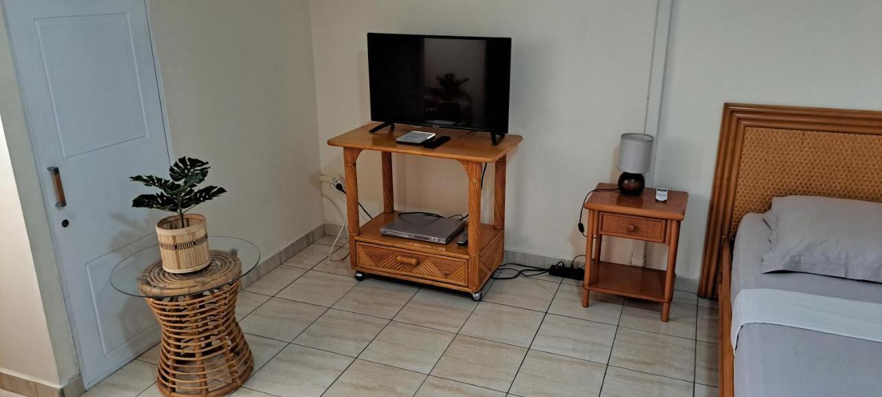 Logement Spacieux Deux Pieces A Baie Mahault 외부 사진