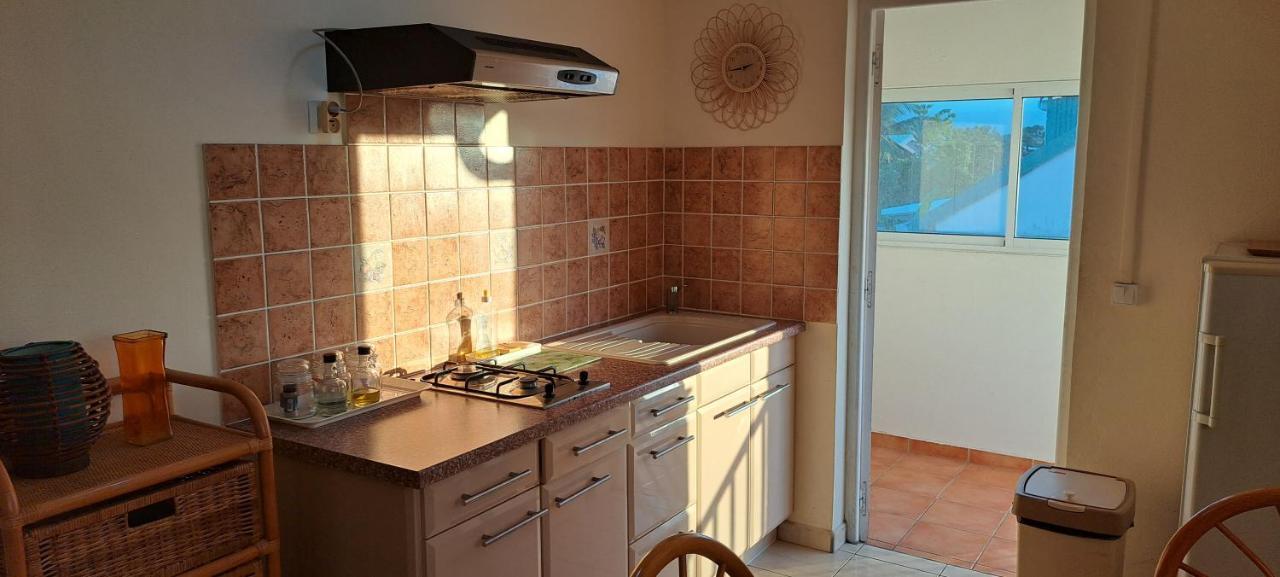 Logement Spacieux Deux Pieces A Baie Mahault 외부 사진