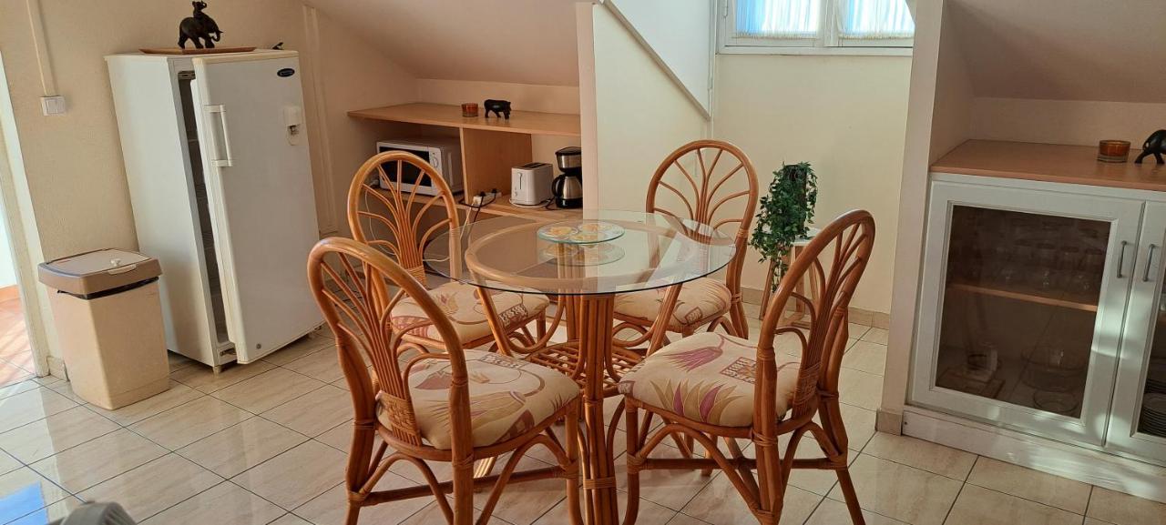 Logement Spacieux Deux Pieces A Baie Mahault 외부 사진